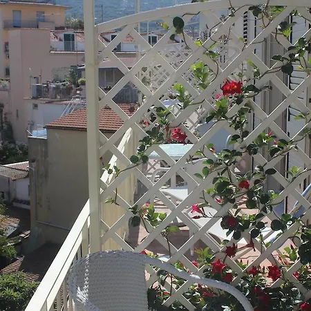 Alojamento de Acomodação e Pequeno-almoço Il Giglio Bianco
